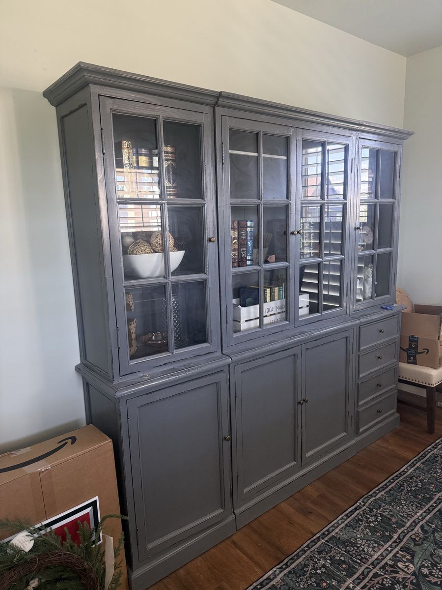 Buffet cabinet
