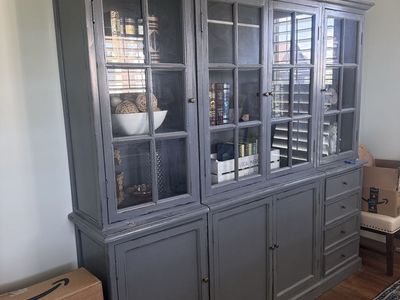 Buffet cabinet
