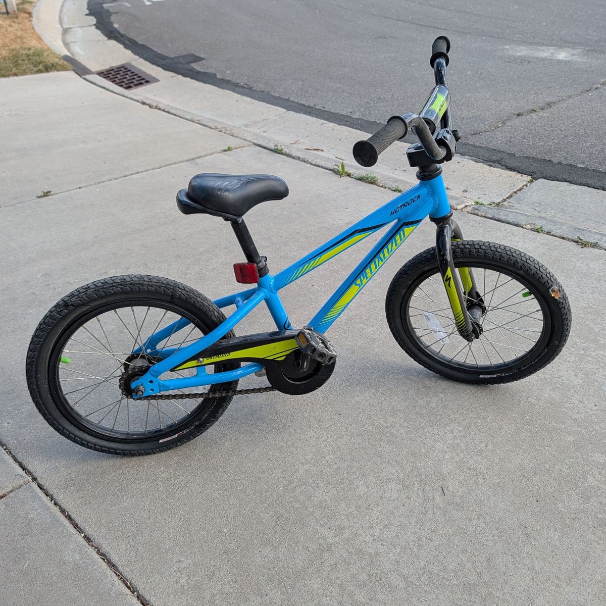 Specialized Hotrock 16" Kids Bike