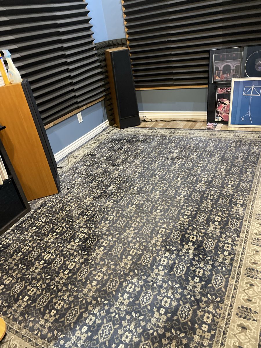 8x10 Rug Like New