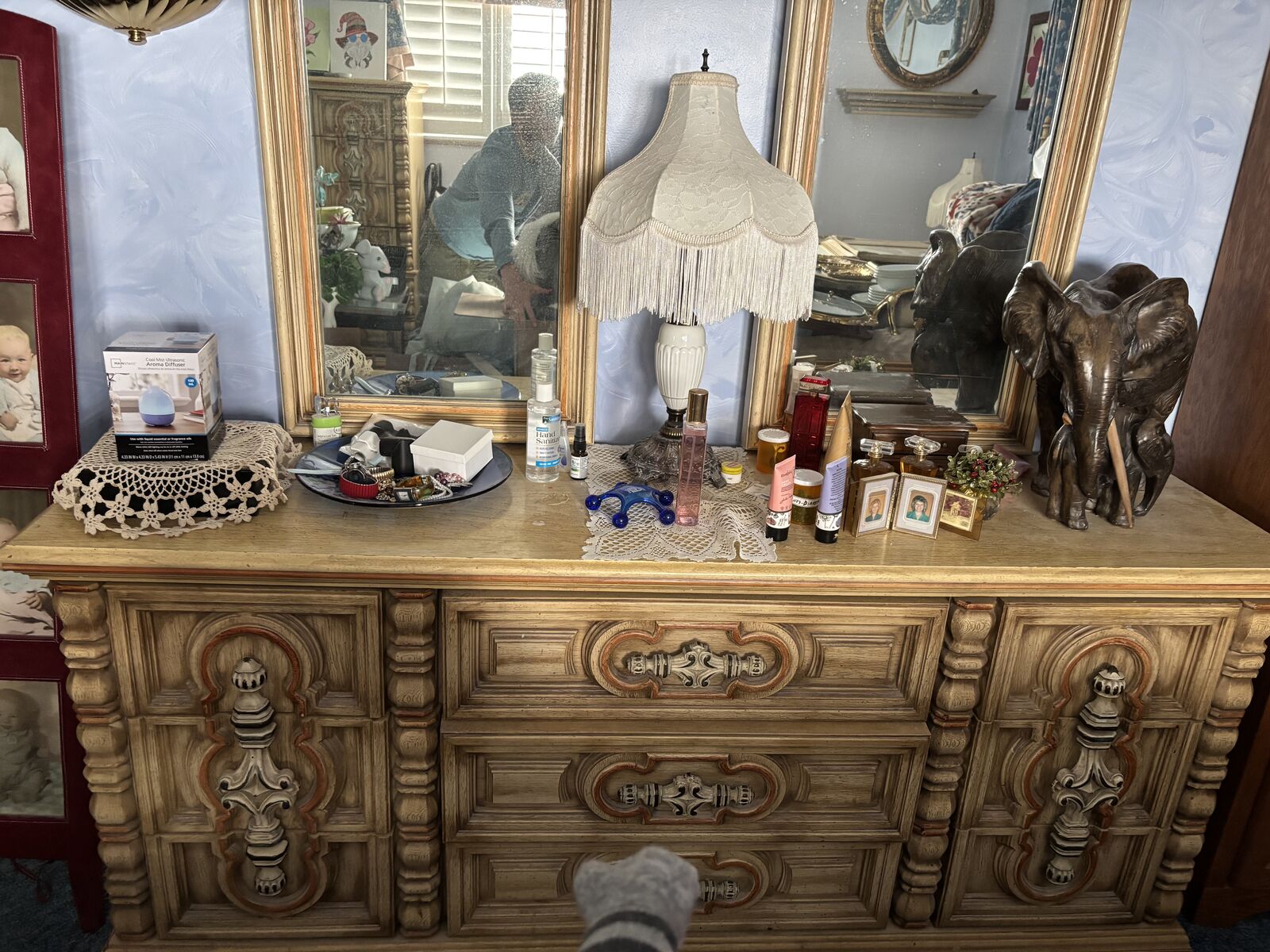 Bed Room Set, Bed Head board, Dresser