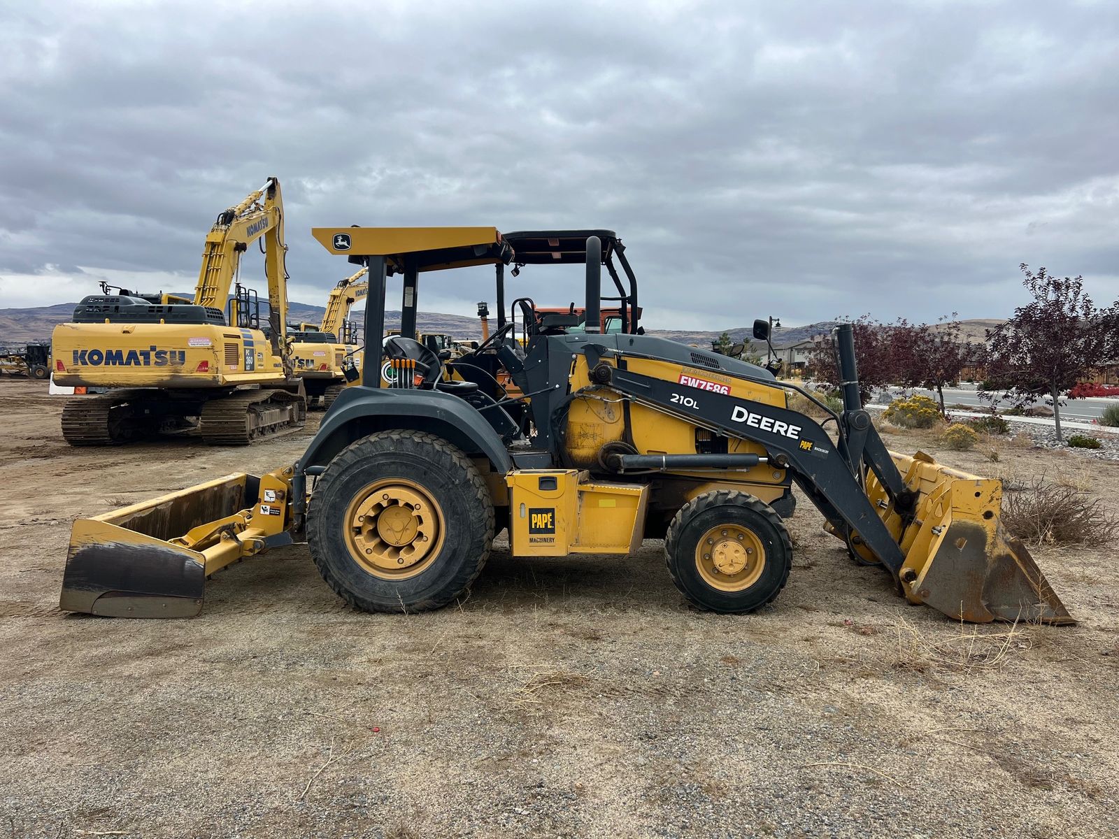 2017 JOHN DEERE 210L SKIP LOADER