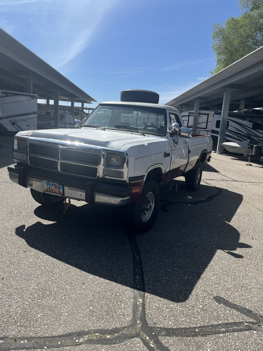 1992 Dodge RAM 250 LE