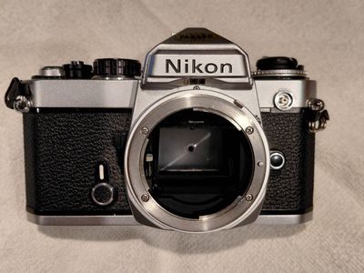 Nikon FE 35mm film camera body, near mint condition