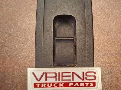 Kenworth T680 Right Door Electrical Switch