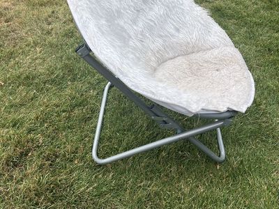 White Faux Fur Saucer Chair - Cozy & Foldable Seating
