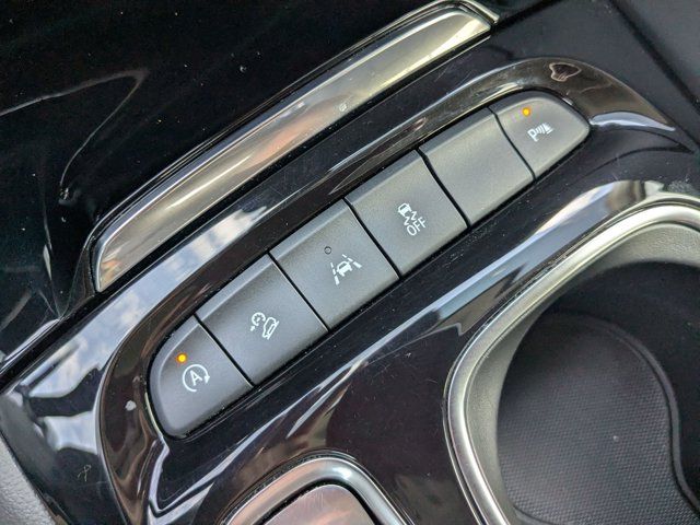 Main image 27