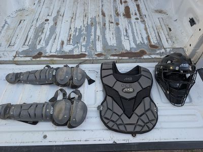 Youth Catchers Gear