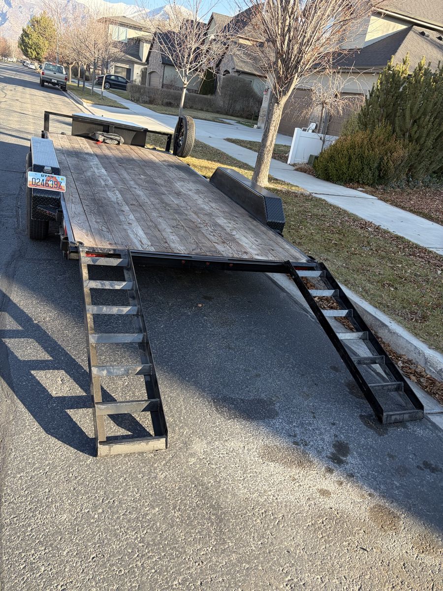 Car hauler trailer w/ winch