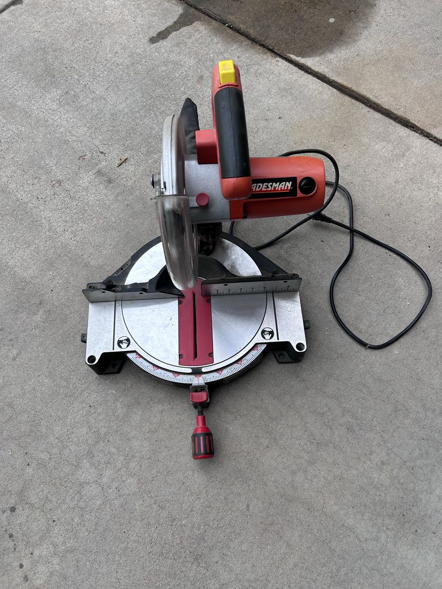 Tradesman Compound Miter Saw