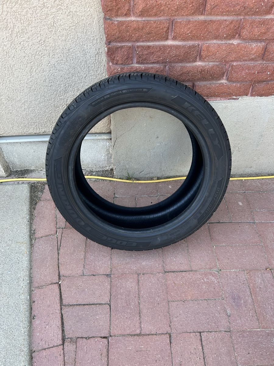 Kelly Edge Touring A/S Tire 215/45D17