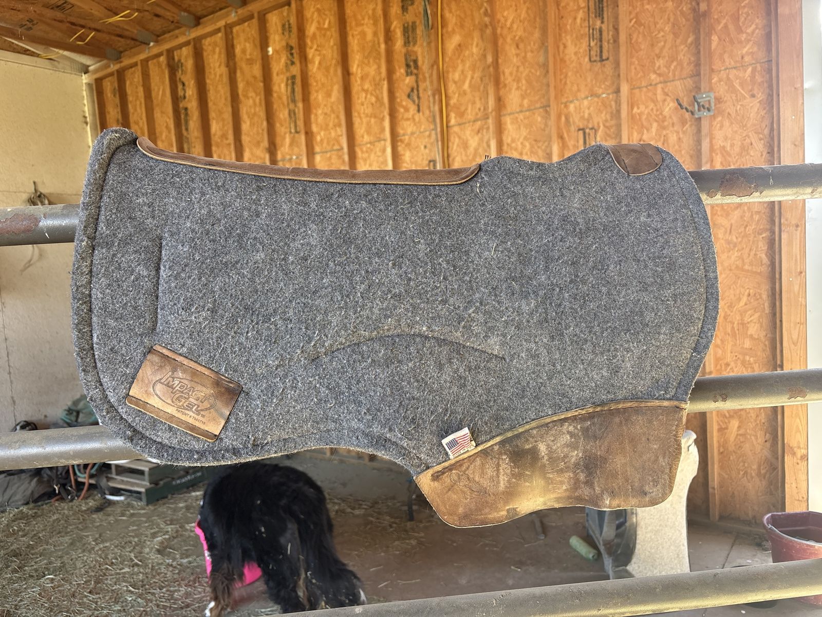 Impact gel saddle pads