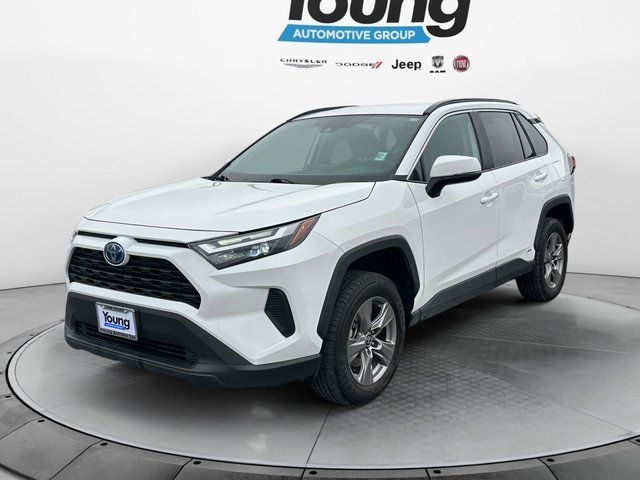 2024 Toyota RAV4 LE