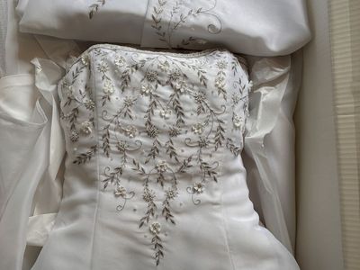 Wedding dress