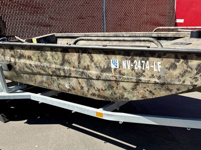 2023 Excel F4 Duck / Fishing Boat – Mud Buddy EFI – LOW HOURS