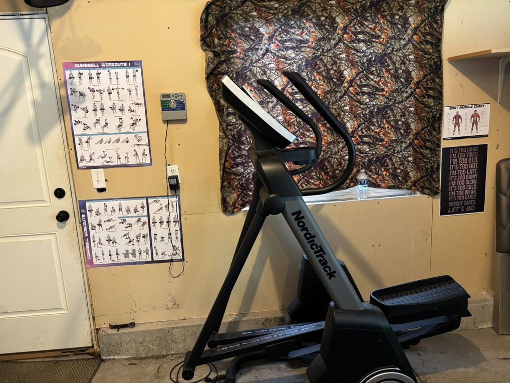 NordicTrack FS14i FreeStride Trainer 14 Touchscr