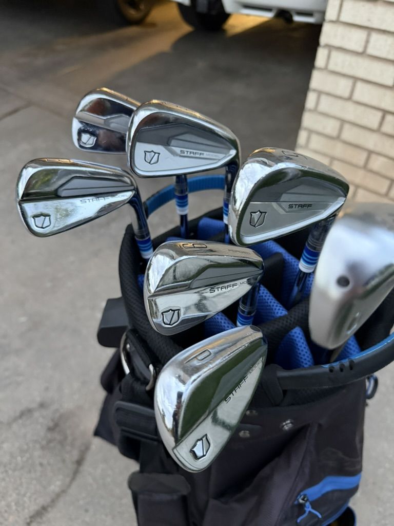 Wilson Staff Model 2024 irons combo set