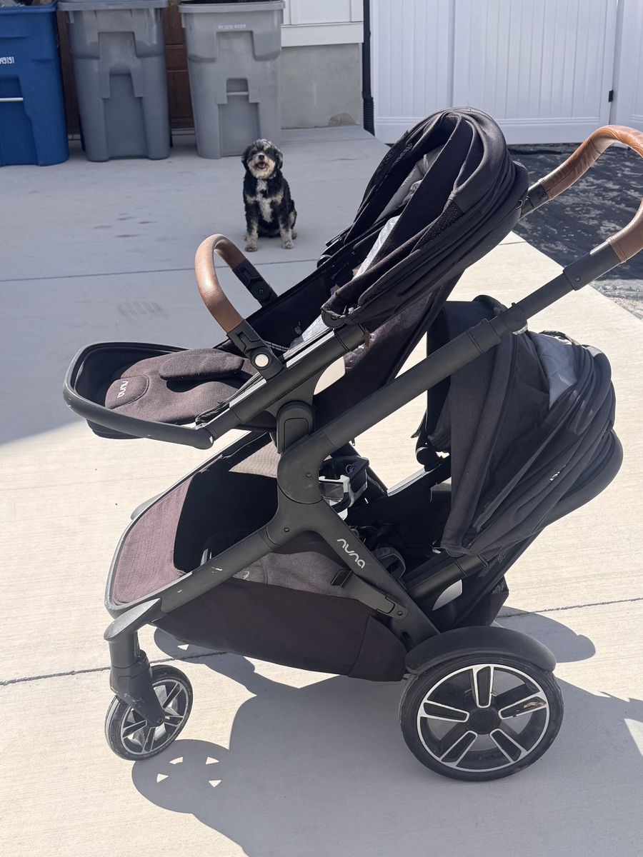 Nuna Demi Grow Stroller