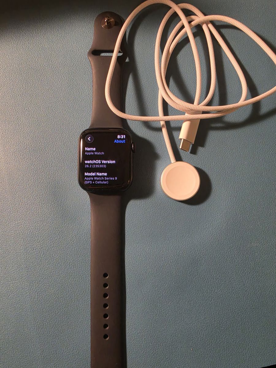 Apple Watch Series 9 45MM Unlocked 100% Battery Health Mint Condition