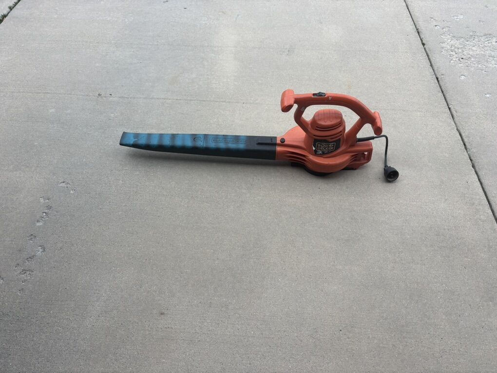 Good Working Black&decker Bv2900 Electric Blower