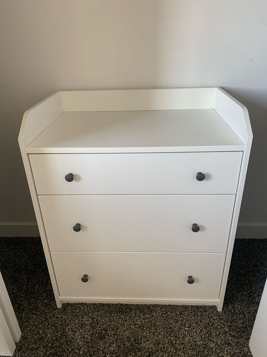 White 3-Drawer Dresser