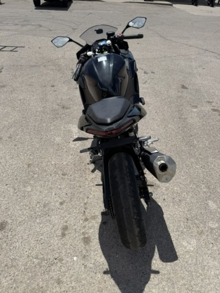 Main image 4