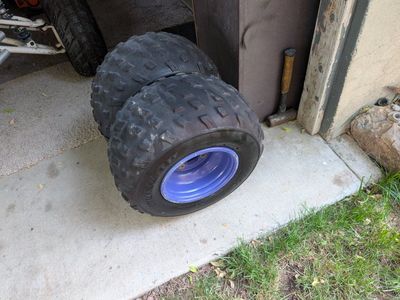 banshee dirt tires