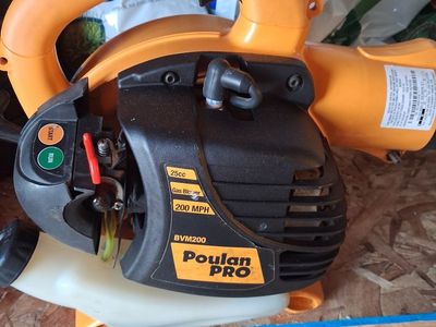 Poulan Pro BVM 200 2 cycle gas leaf blower
