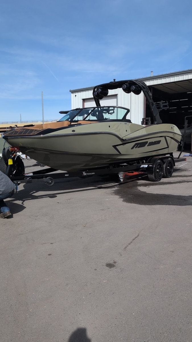 MB B52 23’ | Surf-Ready Wake Boat | Seats 16