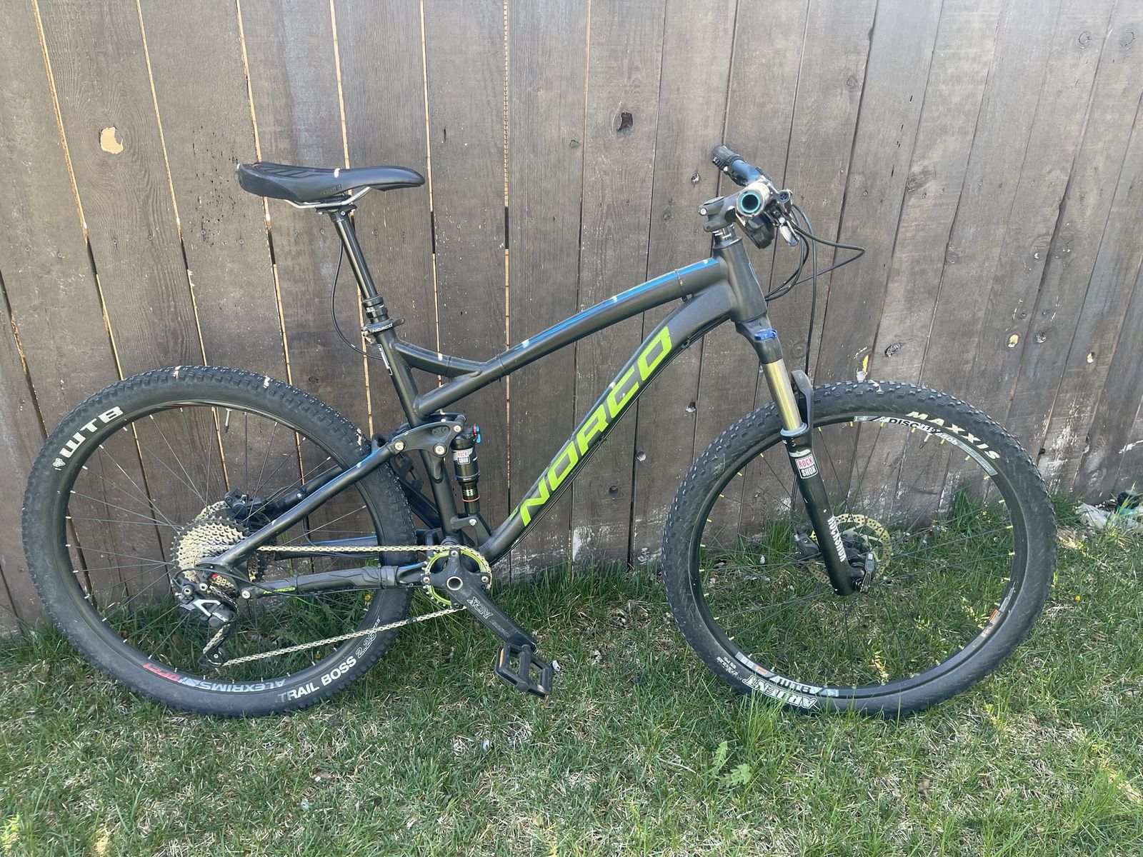 mountain bike Norco 27”