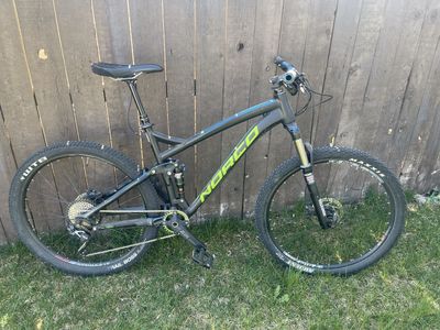 mountain bike Norco 27”