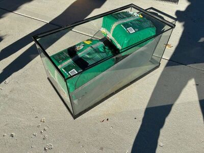 Glass Cage/ With Heating Lamp & Light