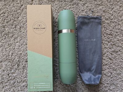 (New) High Camp Parkside Insulated Flask 750 (vacuum bottle for wine or other beverages)