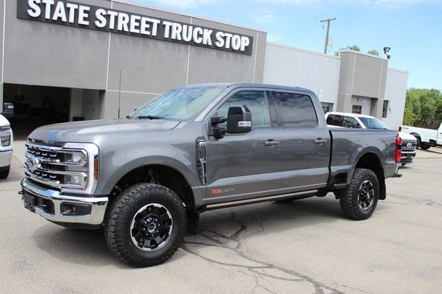 2025 Ford F-350 Super Duty Lariat