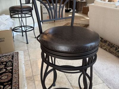 2/ea 30" Bar Stools - 360 degree swivel seats