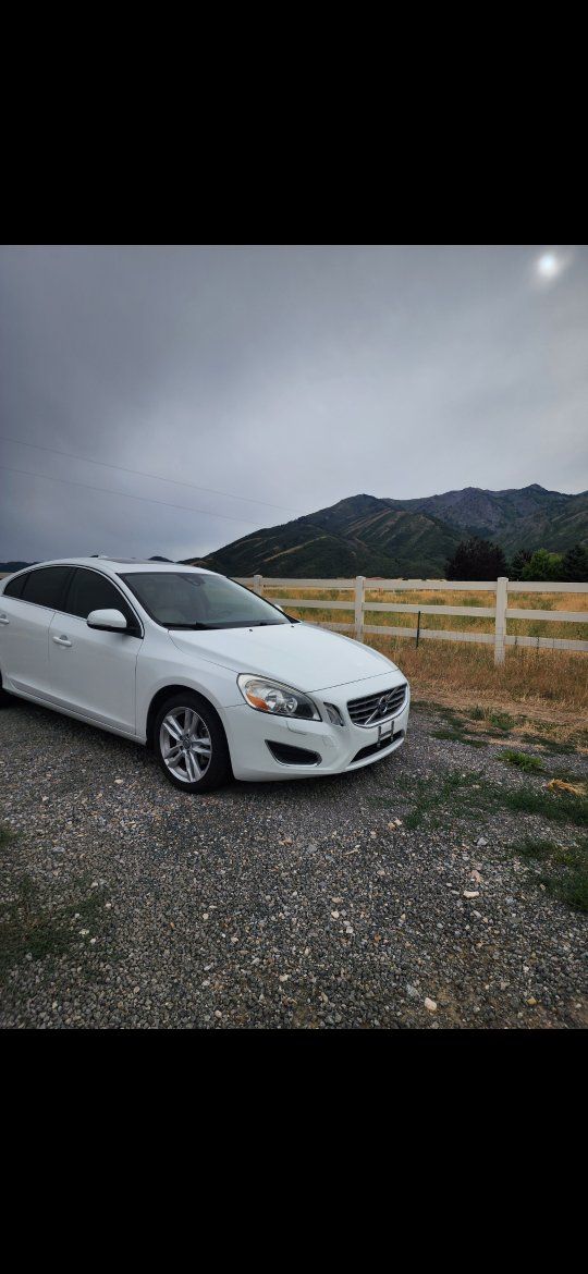2013 VOLVO S60 T5