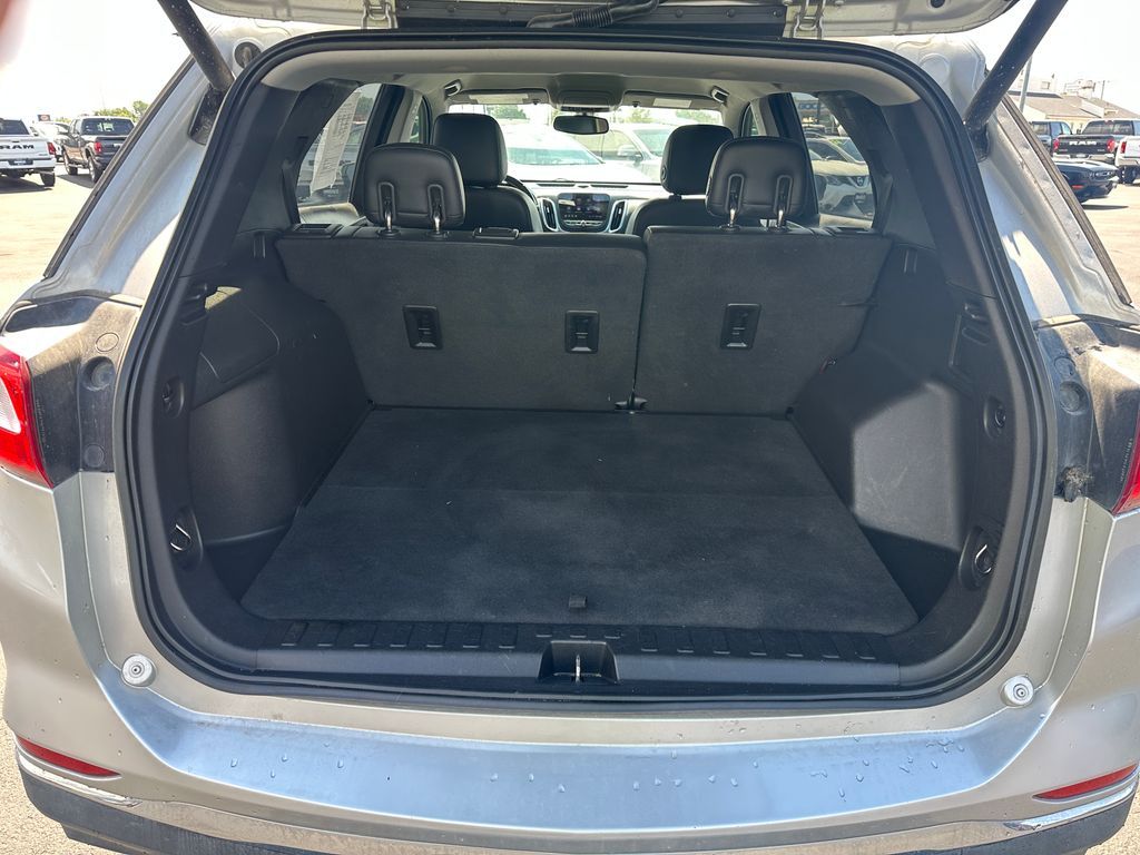 Main image 7