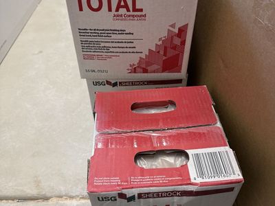 USG Sheetrock Total Joint Compound, 3.5 Gallons - Versatile Drywall Finishing, Easy Sanding