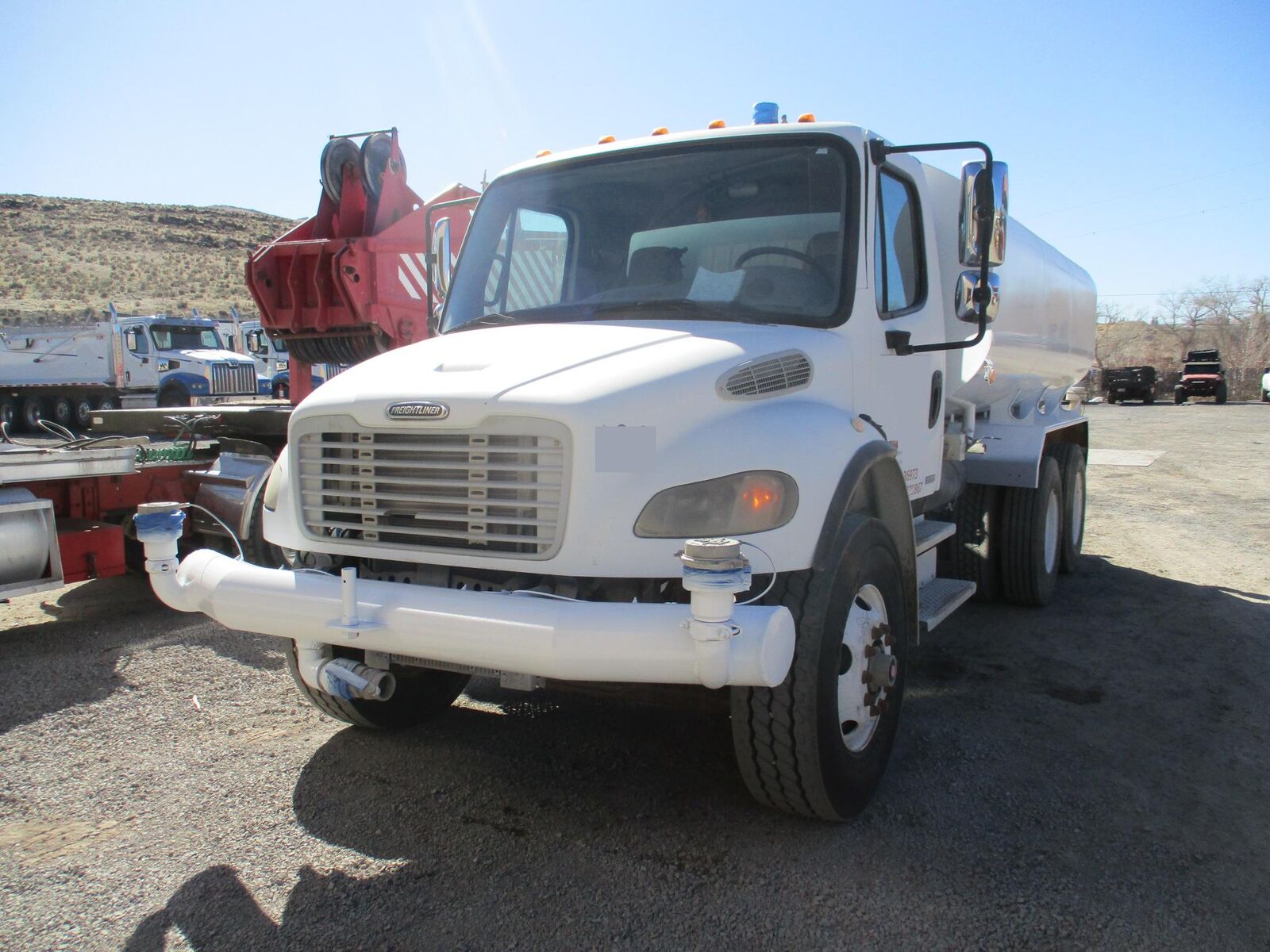 2004 FREIGHTLINER BUSINESS CLASS M2 106 Water Truck