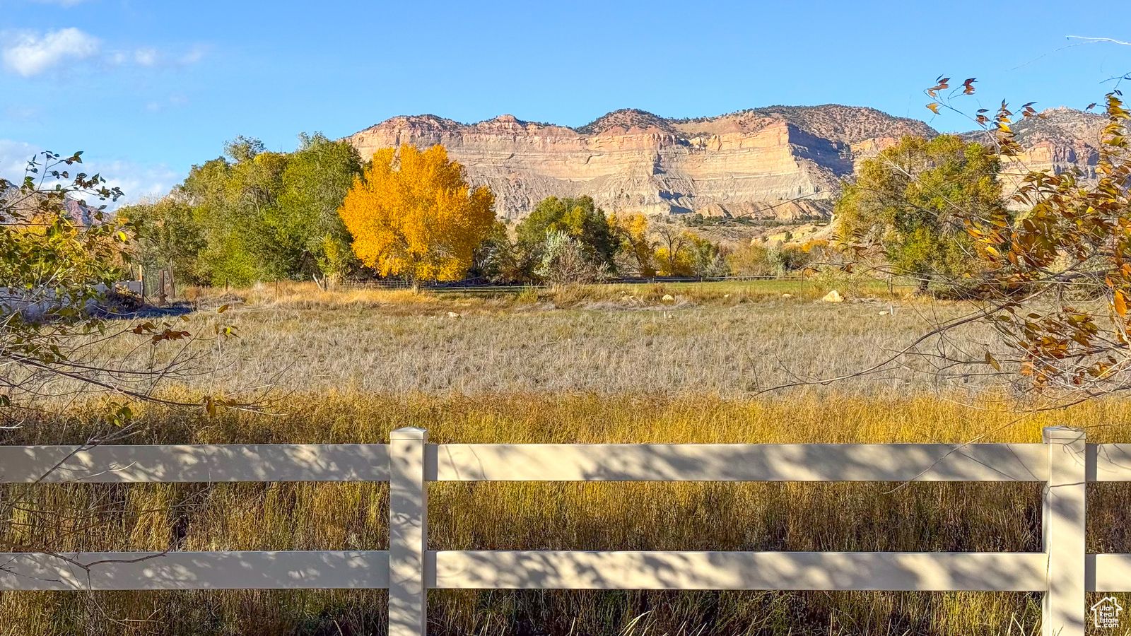 Land for Sale in Spring Glen with Stunning Mountain Views!