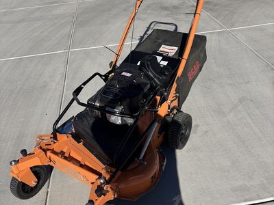 Like New SCAG 30" Commercial Mower - 6.8 hrs use - Save $$