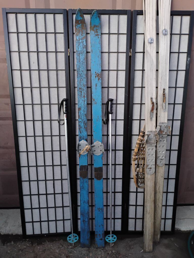 Antique/Vintage Ski's With Poles, Decor Blue