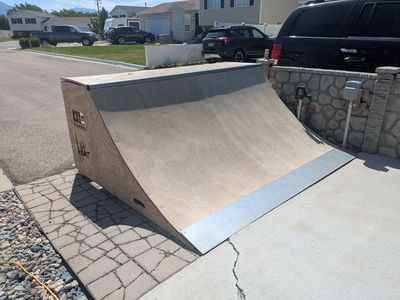 OC Ramps Quarter pipe