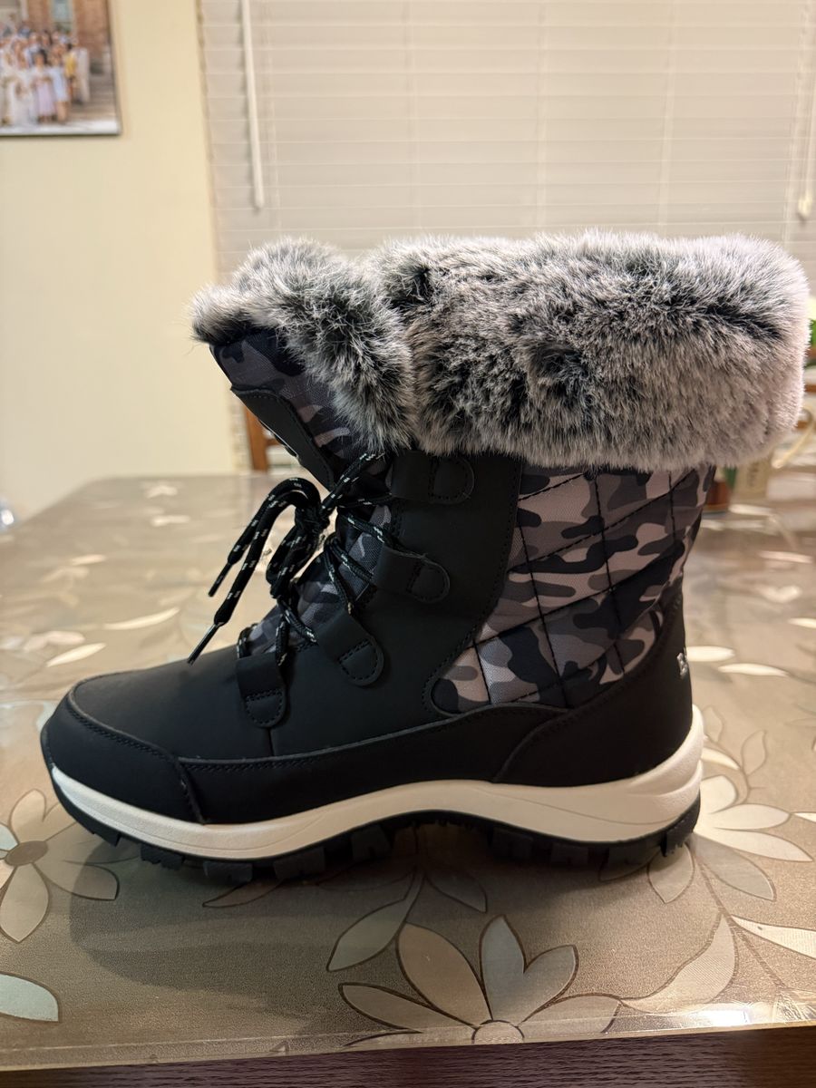 Earlde Unisex Snow Boots
