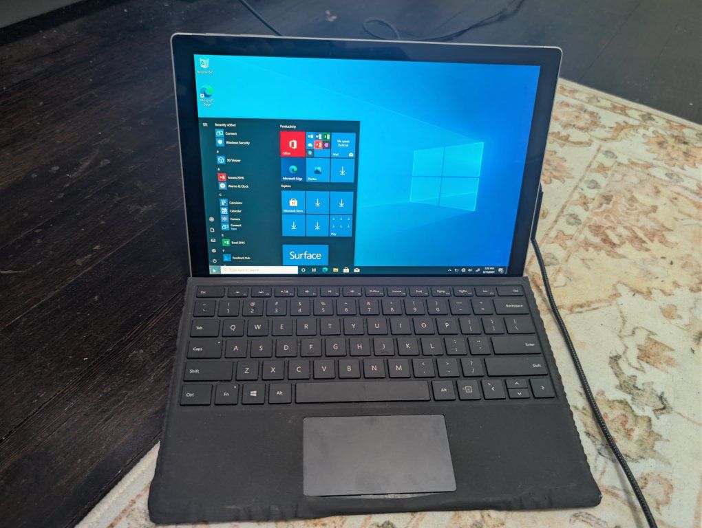 Microsoft surface pro 1796 read