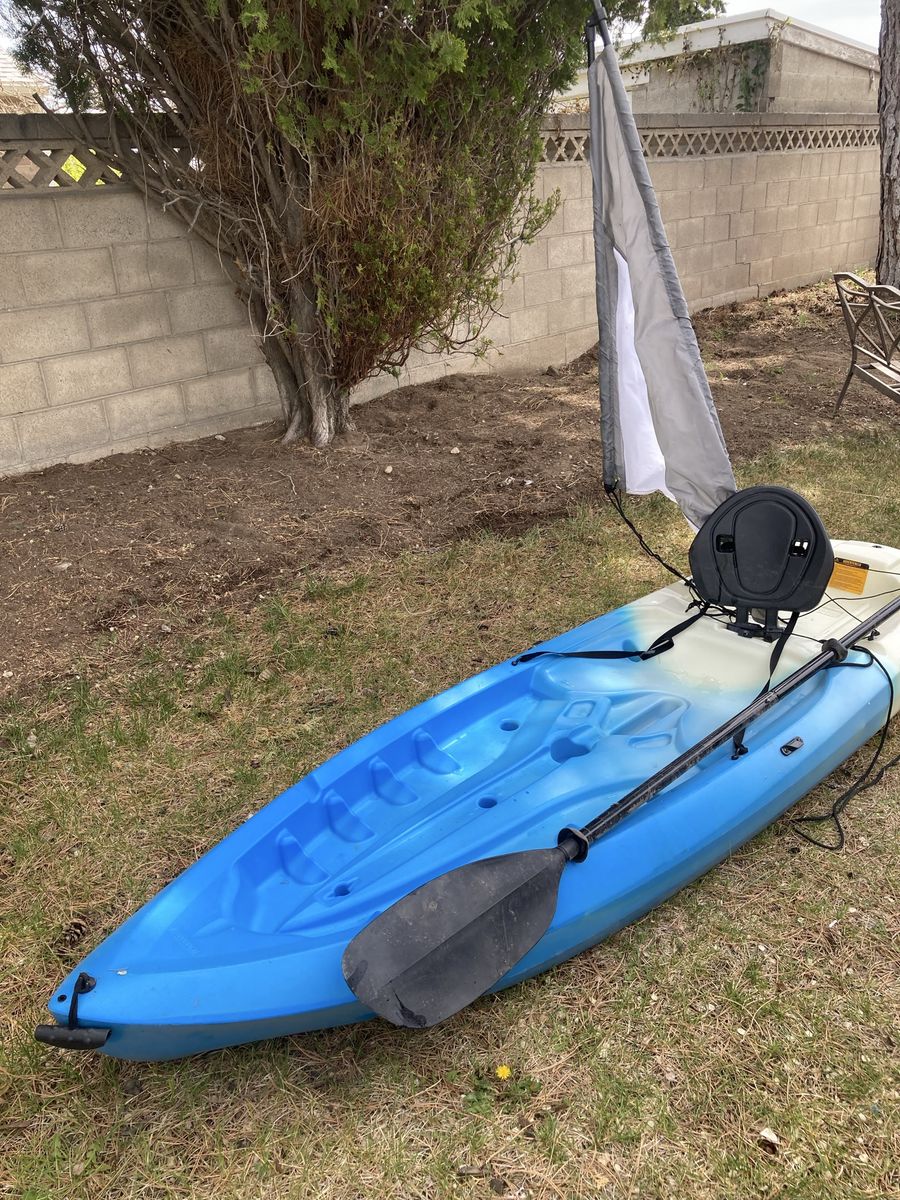 Single person kayak