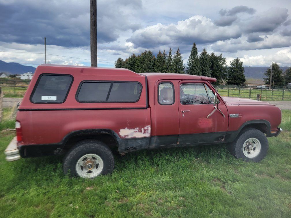 1980 dodge power wagon