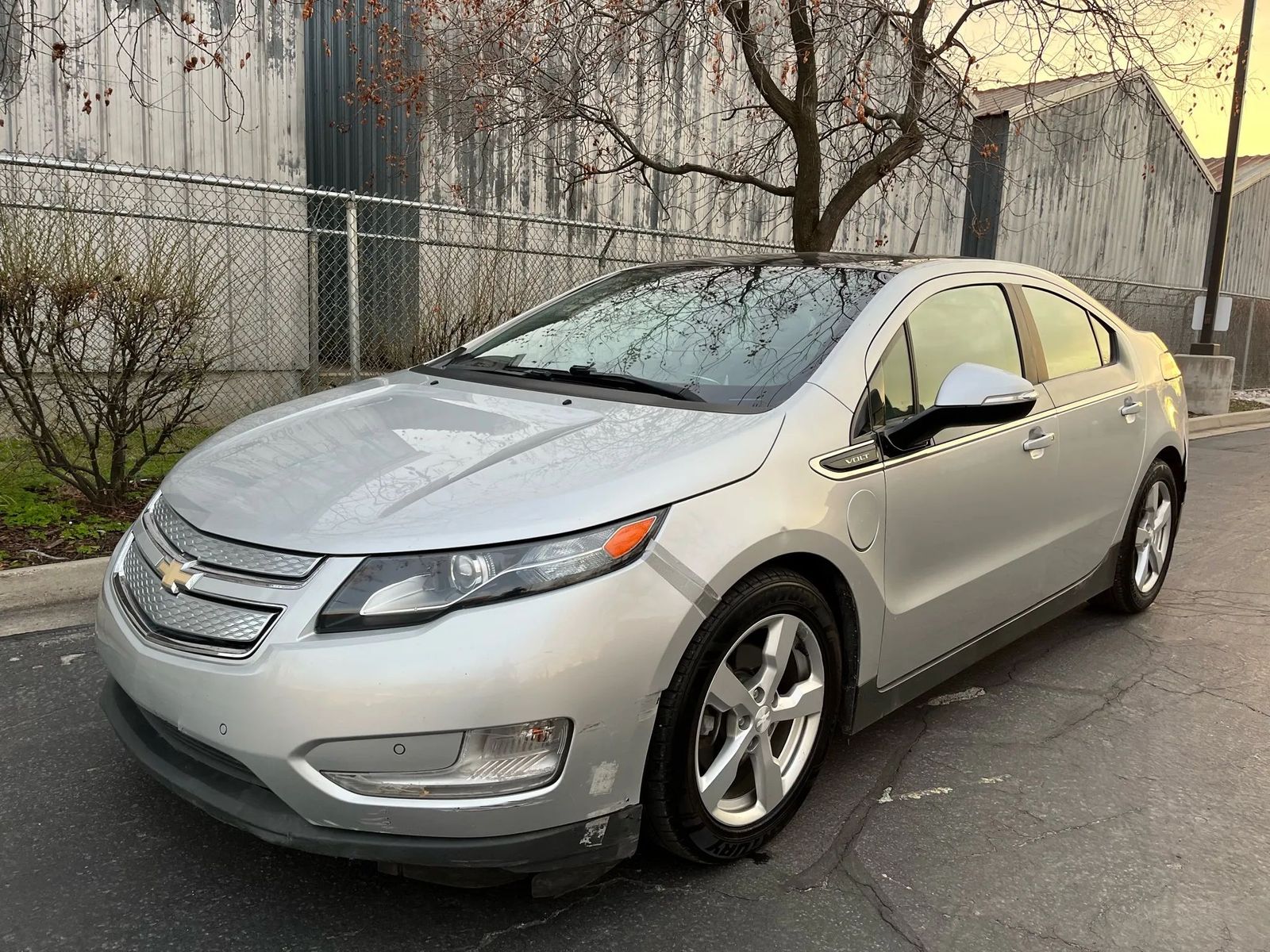 2012 CHEVROLET VOLT Base