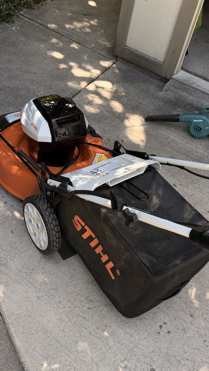 Stihl RMA 510 V Cordless Battery Lawn Mower