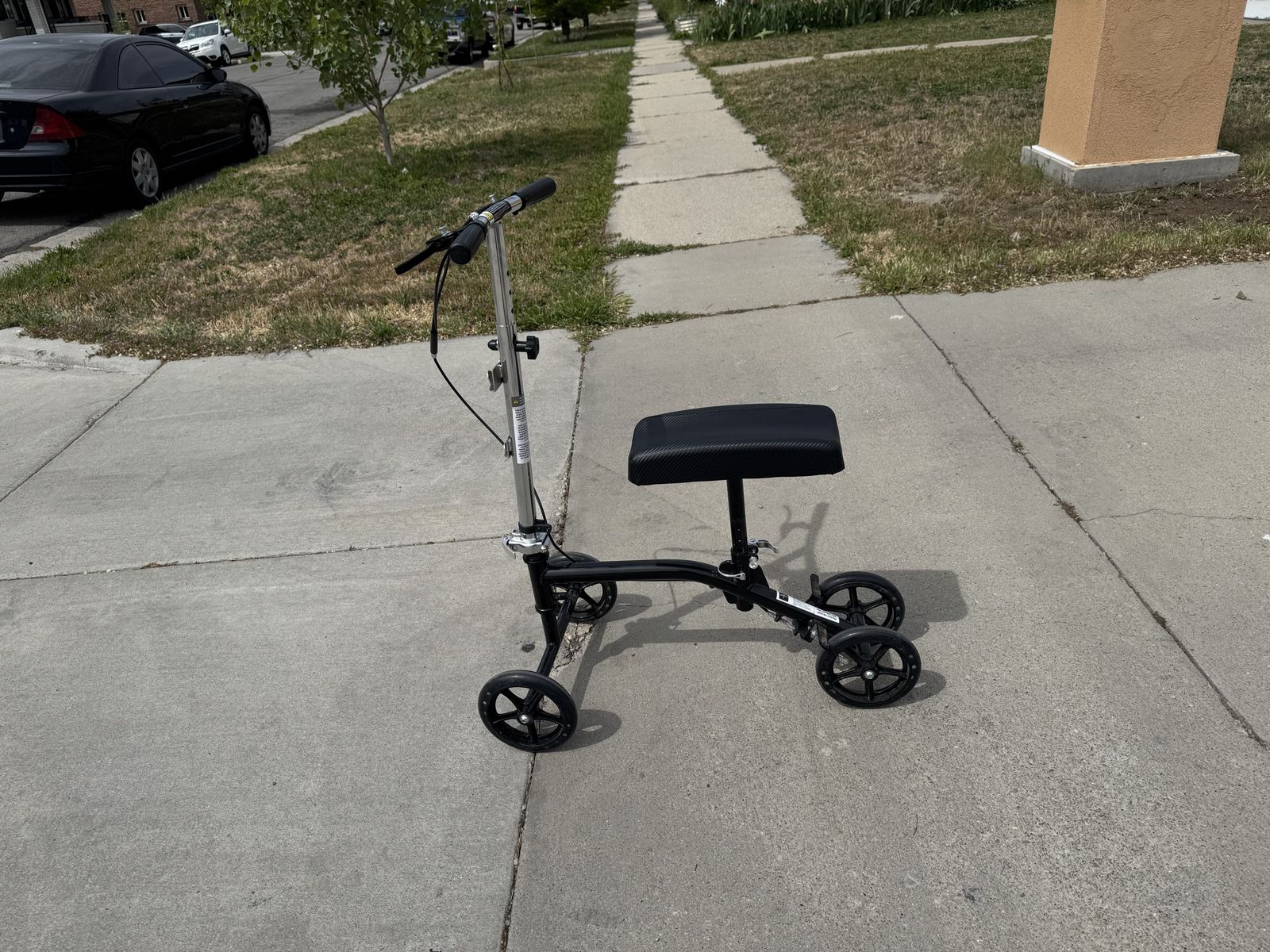 MEDLINE SCOOTER WITH CAPACITY 300 LBS
